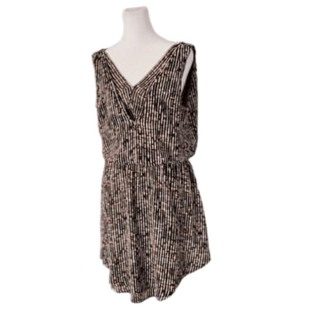 White House Black Market Sleeveless Vneck Printed Dress Size 4